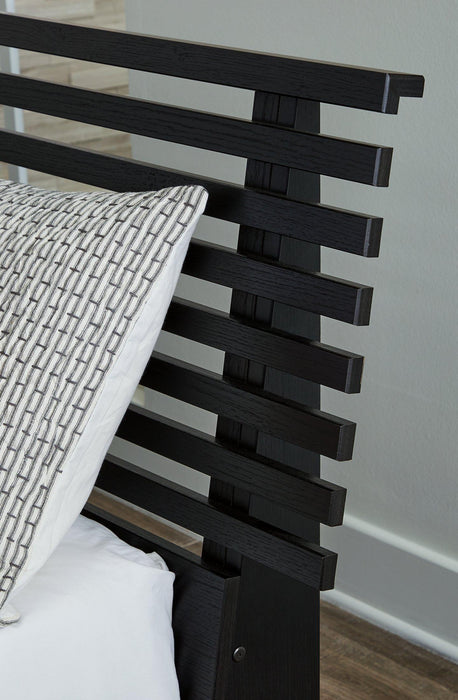 Danziar Slat Bed - De Avenue Furniture