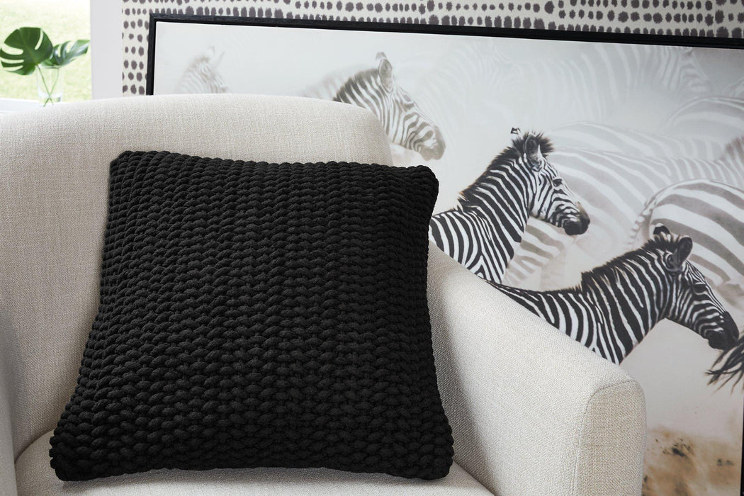 Renemore Pillow (Set of 4) - De Avenue Furniture