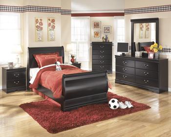 Huey Vineyard Dresser and Mirror - De Avenue Furniture