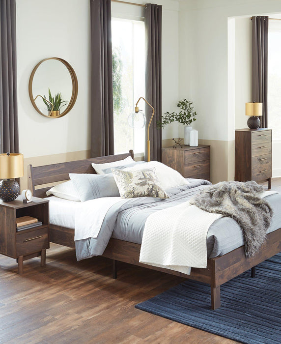 Calverson Panel Bed - De Avenue Furniture