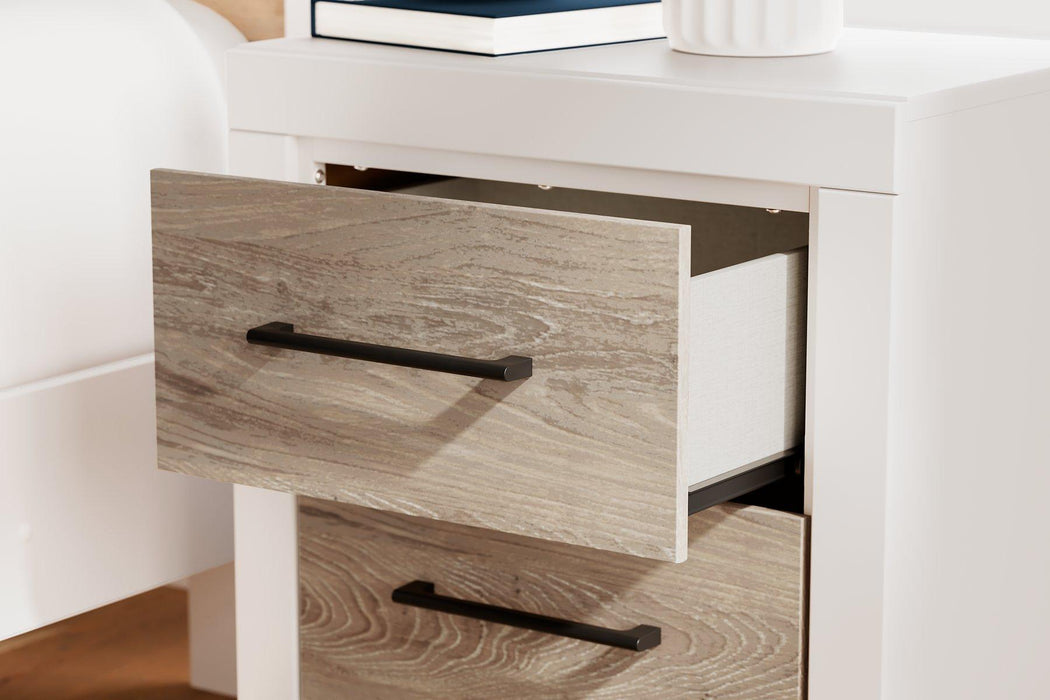 Charbitt Bedroom Set - De Avenue Furniture