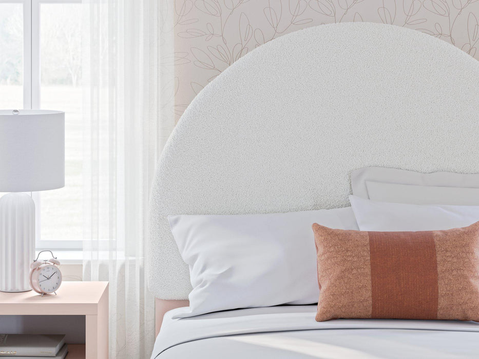 Wistenpine Bedroom Package - De Avenue Furniture