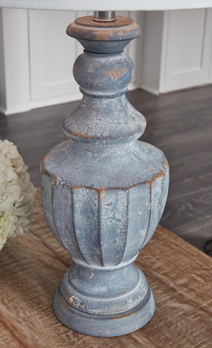 Cylerick Table Lamp - De Avenue Furniture