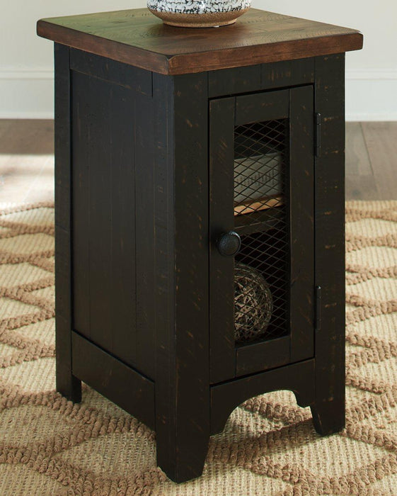 Valebeck End Table Set - De Avenue Furniture
