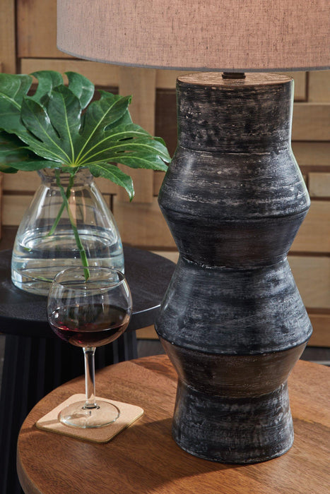 Kerbert Table Lamp - De Avenue Furniture