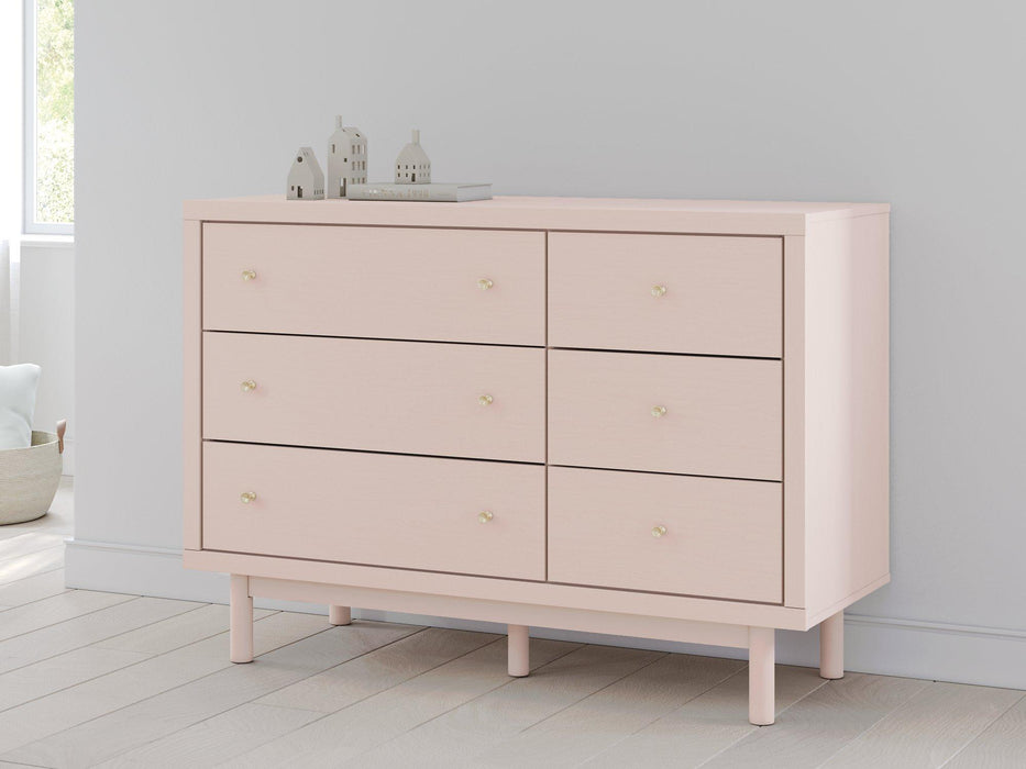 Wistenpine Dresser and Mirror - De Avenue Furniture