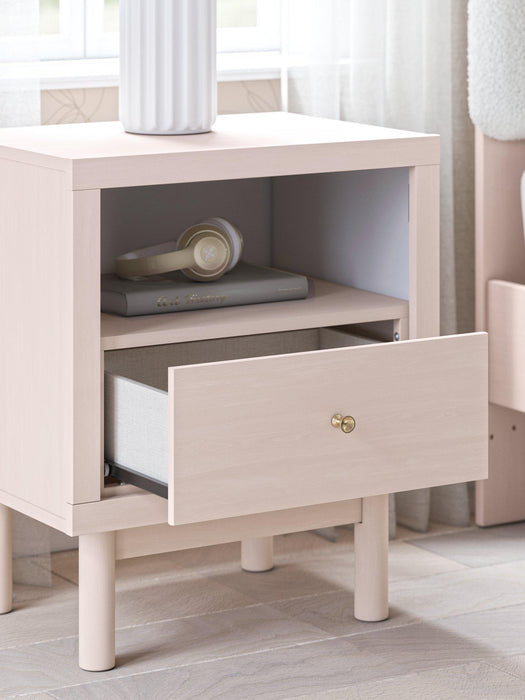Wistenpine Bedroom Package - De Avenue Furniture
