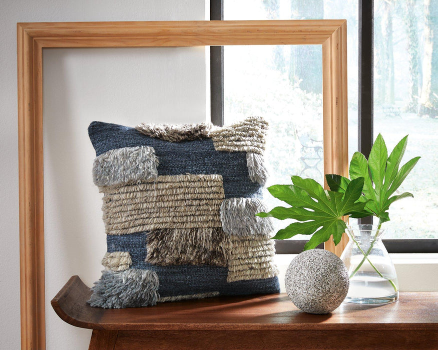 Gibbend Pillow (Set of 4) - De Avenue Furniture