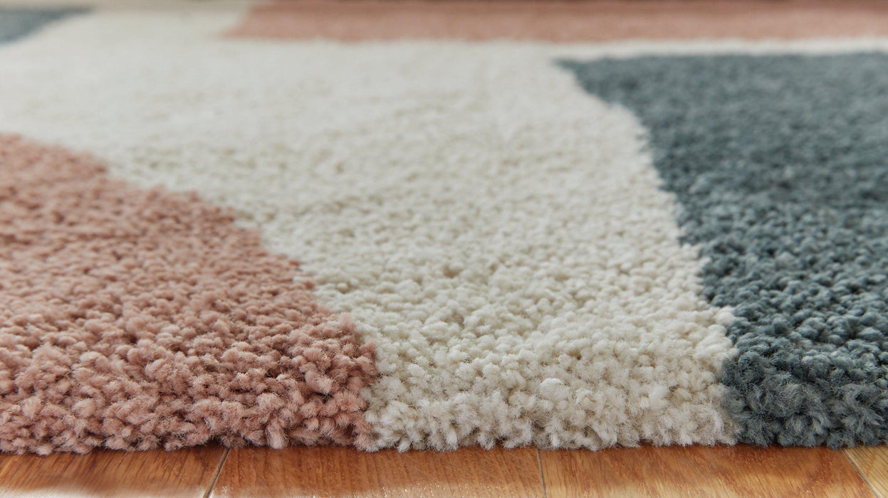 Flynnwick Rug - De Avenue Furniture