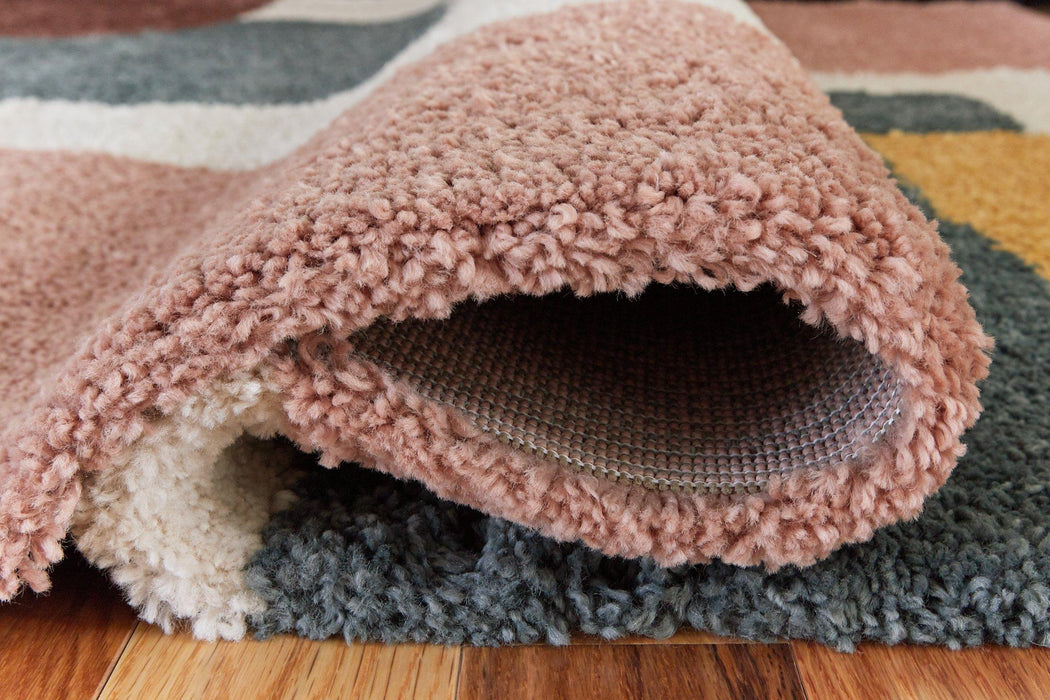 Flynnwick Rug - De Avenue Furniture