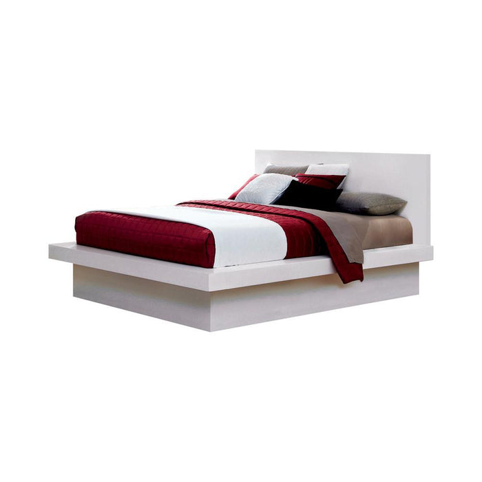 Jessica Eastern King Platform Bed with Rail Seating White